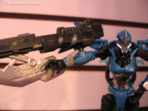 Transformers Prime Deluxe Arcee  (4 of 28)